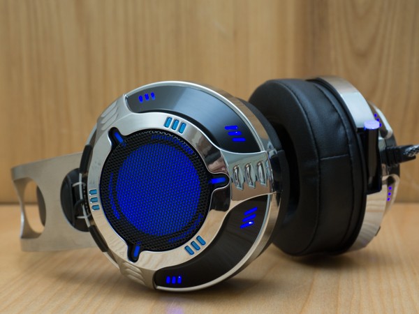 Cận cảnh tai nghe chơi game Soundmax AH-319 ảnh 6