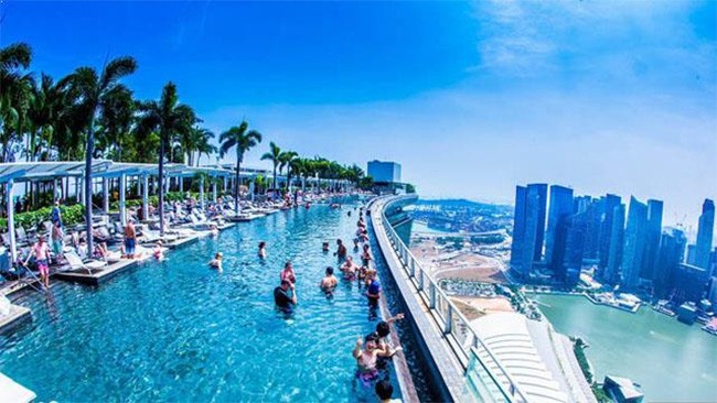 Bên trong khách sạn "ngàn người thích, triệu người mê" ở Singapore ảnh 2
