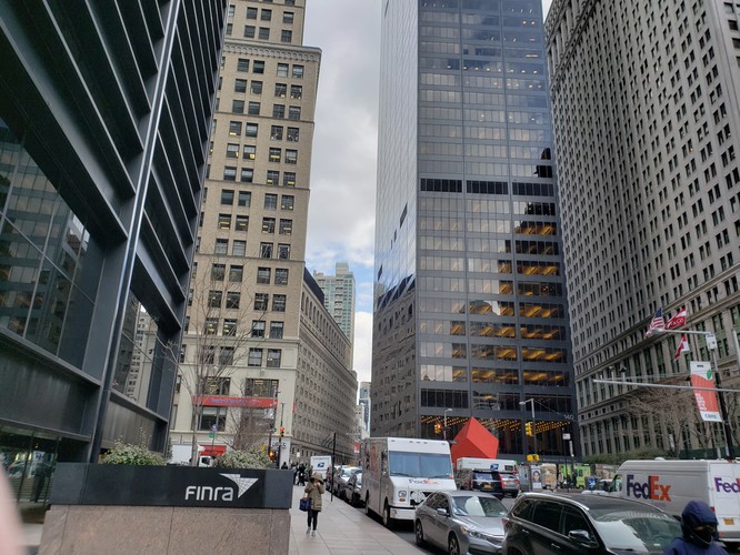 Galaxy S9+ “đọ súng” Google Pixel 2 XL: Đâu là smartphone có camera tốt nhất? ảnh 8