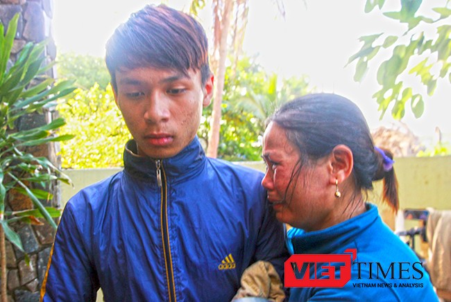 ngư dân, QNg 90479TS, đâm chìm, Quảng Ngãi, vô nhân đạo, máu thịt, Trung Quốc, VietTimes