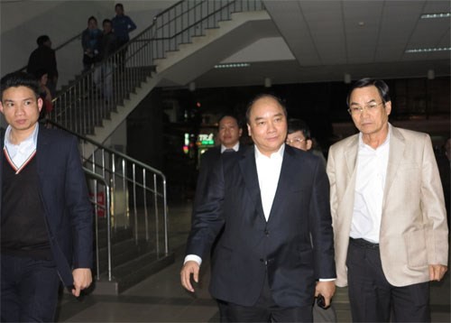 Phó Thủ tướng Nguyễn Xuân Phúc vào thăm ông Nguyễn Bá Thanh chiều 13/1