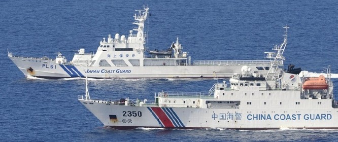 Trung Quốc xua “hạm đội tàu vỏ trắng” khuấy đảo Biển Đông ảnh 1