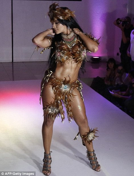 “Điếng người” cuộc thi Hoa hậu Miss Bumbum Brazil 2015 ảnh 13