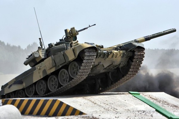 T-90 thử nghiệm thực tế chiến đấu trong sa mạc ảnh 12