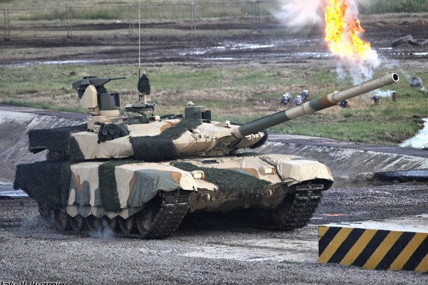 T-90 thử nghiệm thực tế chiến đấu trong sa mạc ảnh 14
