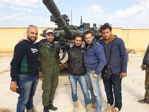 Cuộc chiến Syria tăng nhiệt với xe tăng T-90 ở Aleppo ảnh 1