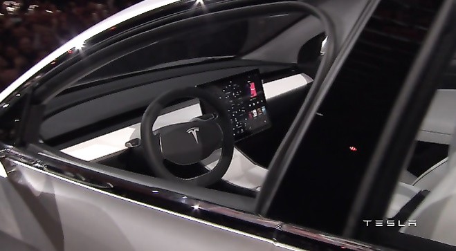 Tesla ra mắt Model 3: Chiếc ô tô điện có giá rẻ nhất ảnh 5