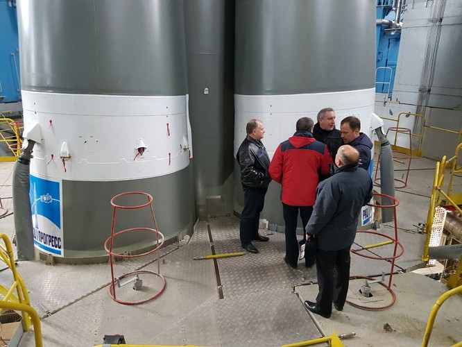 Phó Thủ tướng Dmitry Rogozin Nga bị kỷ luật ở mức khiển trách ảnh 9