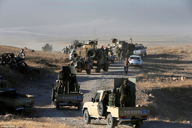 Iraq tổng tấn công giành thành trì Mosul từ tay IS (video) ảnh 17