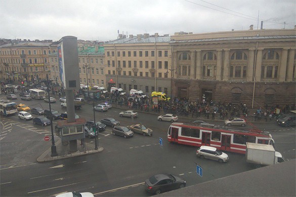 Tấn công khủng bố tại St Petersburg, Nga - những thông tin đầu tiên (video) ảnh 4