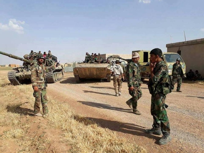 Quân đội Syria đè bẹp IS, chiếm mỏ dầu trên địa phận Raqqa ảnh 4