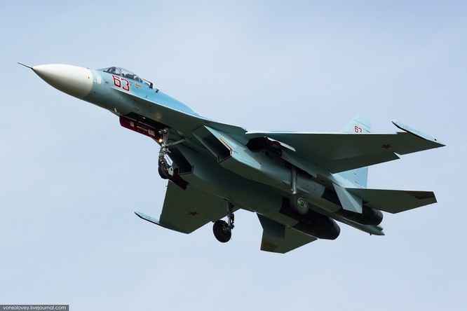 Nga tung Su-27SM3 mang tên lửa tầm bắn 110 km tới Syria ảnh 3