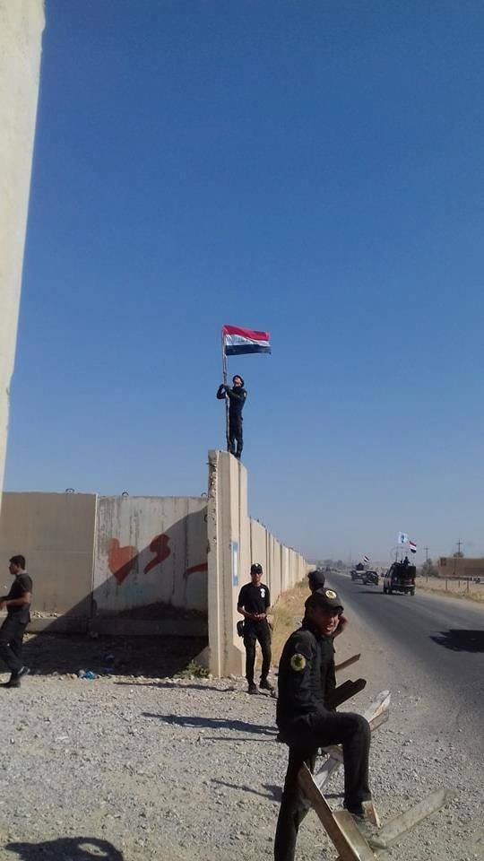 Iraq tung quân tấn công người Kurd, "thùng thuốc súng" Trung Đông chực nổ ảnh 5