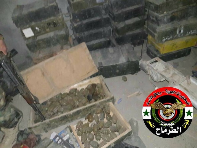 “Hổ Syria” chiếm thêm kho vũ khí IS tại chiến trường nam Deir Ezzor ảnh 3