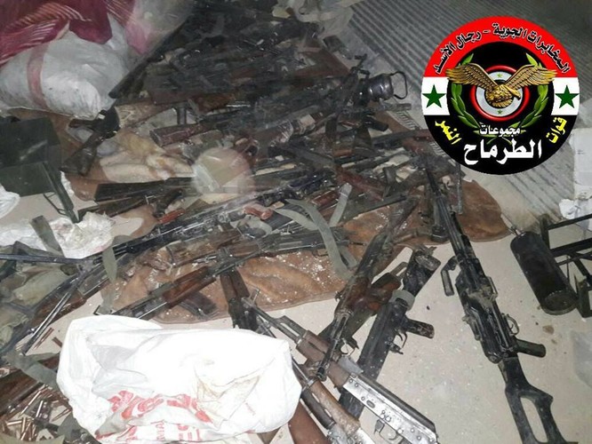 “Hổ Syria” chiếm thêm kho vũ khí IS tại chiến trường nam Deir Ezzor ảnh 4