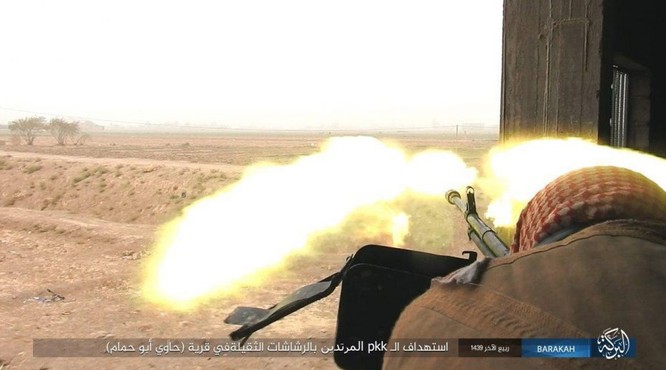 IS cầm chân người Kurd trên sa mạc Syria ảnh 8