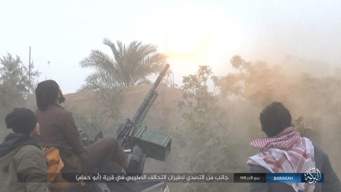 IS cầm chân người Kurd trên sa mạc Syria ảnh 11