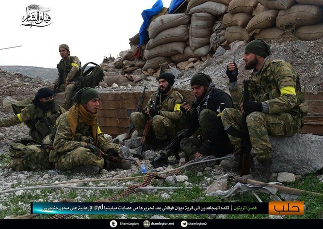 Người Kurd Syria đánh cầm chừng, quân Thổ chiếm thêm 2 thị trấn ảnh 1
