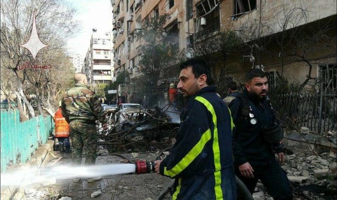 Phiến quân nã tên lửa đạn đạo khủng bố Damascus, Syria ảnh 4