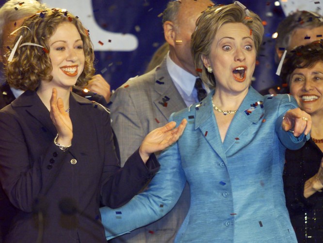Bà Hillary Clinton đang nhận được sự ủng hộ ngày càng lớn của giới truyền thông và cử tri Mỹ