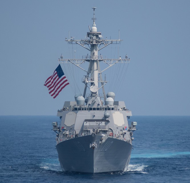 Khu trục hạm USS William Lawrence của Mỹ từng tuần tra thực thi tự do hàng hải ở Biển Đông