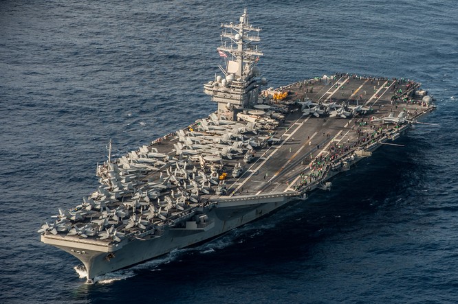 Tàu sân bay USS Ronald Reagan của Mỹ