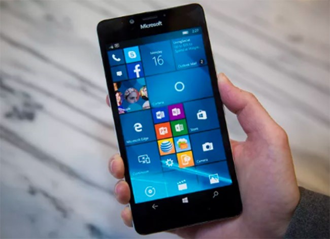 Microsoft quyết định từ bỏ điện thoại thông minh ảnh 1