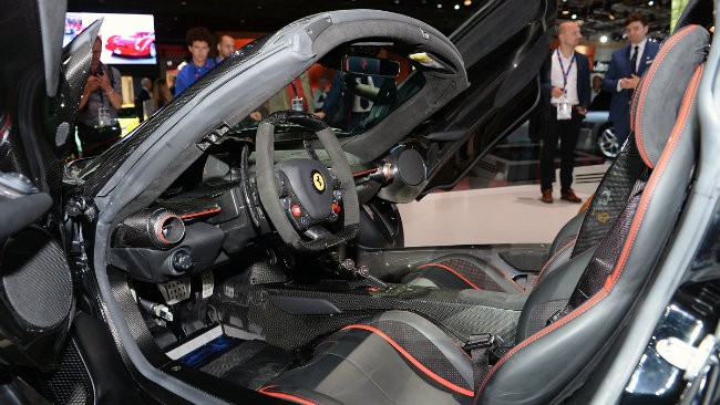 Ngắm siêu xe Ferrari LaFerrari Aperta giá 58,4 tỷ đồng cháy hàng ảnh 8