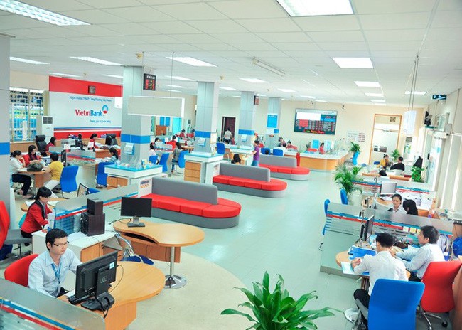 Ngân hàng ồ ạt tuyển người: VietinBank 296 chỉ tiêu; Agribank 1.005 chỉ tiêu ảnh 1