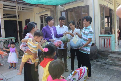 Long Nhật hò Huế, ca vọng cổ tặng người dân Long An ảnh 21