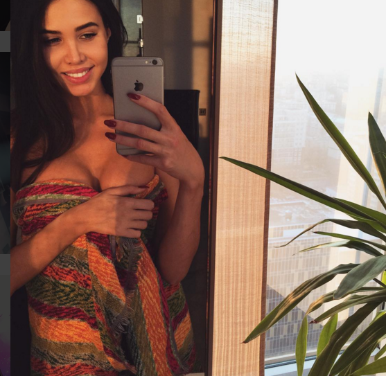 Á hậu Nga lần đầu khoe ảnh gợi cảm trên bìa tạp chí Playboy ảnh 9