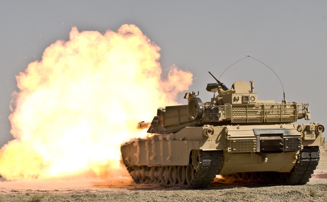 Tăng chiến trường M1 Abrams.