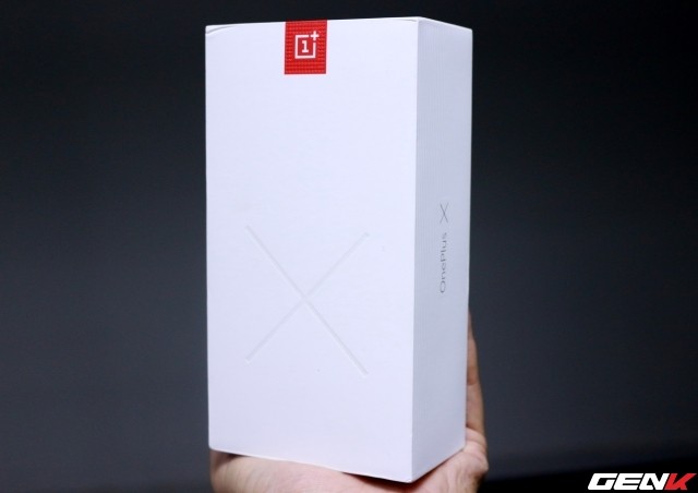 Cận cảnh OnePlus X vàng hồng đẹp như tranh vẽ đầu tiên trên thế giới ảnh 5