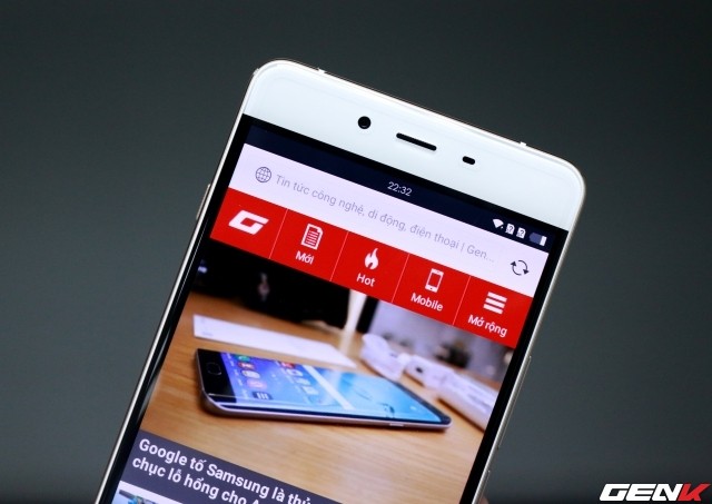 Cận cảnh OnePlus X vàng hồng đẹp như tranh vẽ đầu tiên trên thế giới ảnh 11