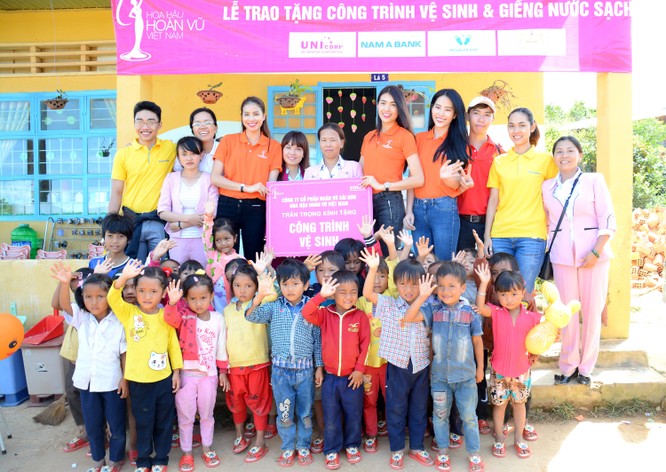Nam A Bank đồng hành tặng nhà tình thương cho bà con nghèo ảnh 1