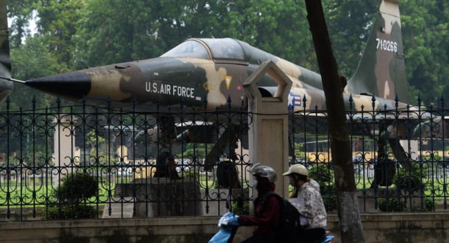 F-5 từ Việt Nam không chiến với MIG-21 ảnh 1