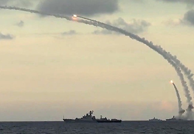 Mỹ, Nga “thập diện mai phục” tại Syria ảnh 1