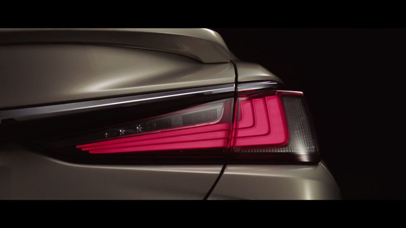 Lexus bất ngờ tiết lộ những hình ảnh đầu tiên của ES 2019 thế hệ mới - ảnh 3