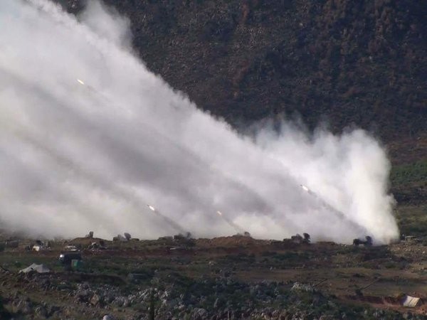 Quân đội Syria dội bão lửa IS, phương Tây suốt ruột vào cuộc - ảnh 4