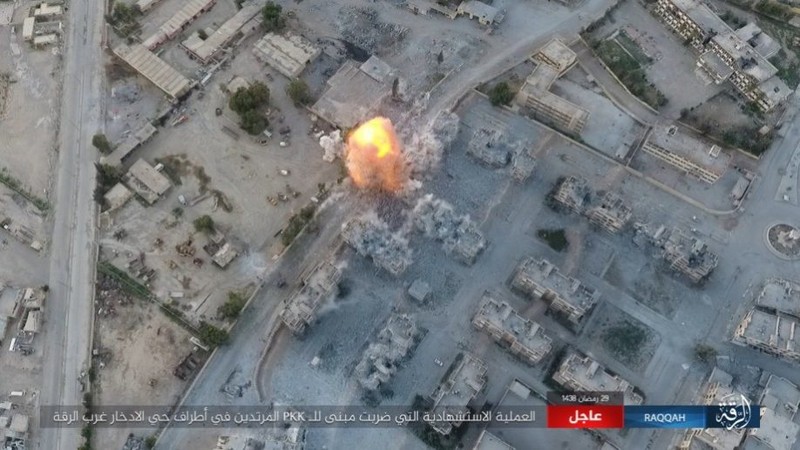 2.000 tay súng IS bị vây chặt, người Kurd Syria tuyên độc lập sau khi chiếm Raqqa - ảnh 10