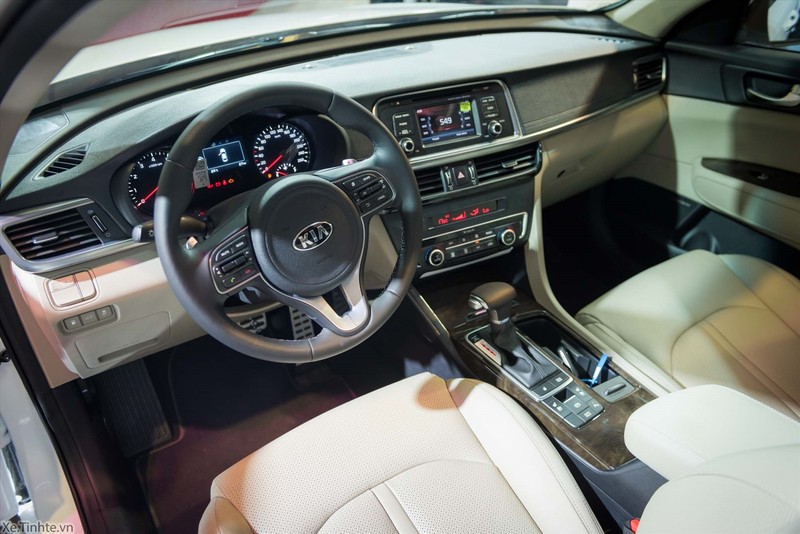 Cảm ơn HLV Park Hang-Seo, Chủ tịch Thaco lấy Kia Optima ra làm quà - ảnh 1