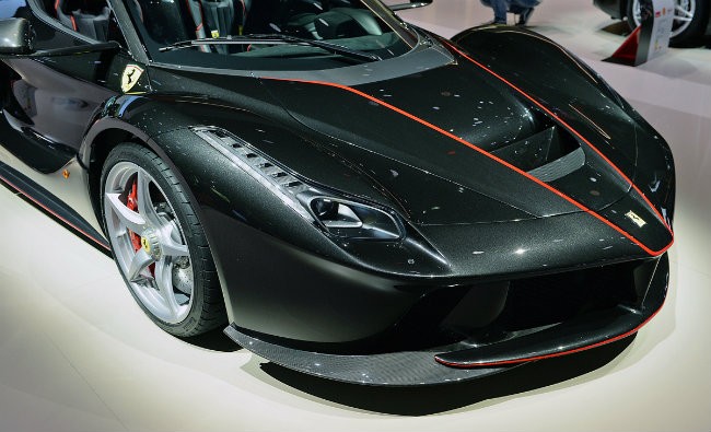 Ngắm siêu xe Ferrari LaFerrari Aperta giá 58,4 tỷ đồng cháy hàng - ảnh 3