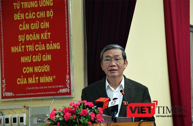 Ông Đình Thế Huynh, Thường trực Ban bí thư tại buổi tiếp xúc cử tri, báo cáo kết quả Kỳ họp thứ 2, Quốc hội khoá XIV của đoàn Đại biểu Quốc hội Đà Nẵng với cử tri quận Hải Châu 