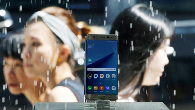 Thảm họa đối với Galaxy Note 7 xuất phát từ thiết kế pin trên sản phẩm ẢNH: REUTERS