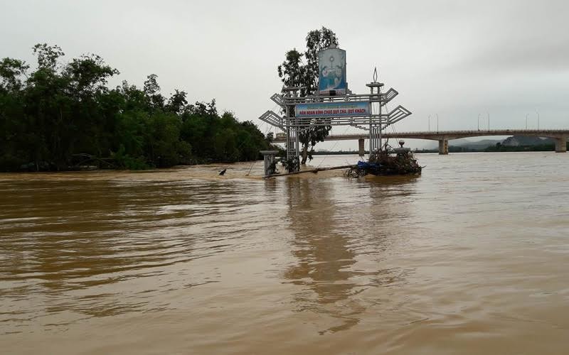 Bộ TT&TT yêu cầu các Sở TT&TT, các doanh nghiệp viễn thông chủ động ứng phó với lũ, bão Sarika