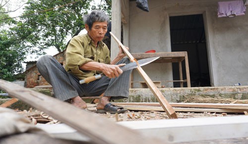 Ông Hán bảo vui vì con gái còn sống, nhưng luôn đau đáu mong mỏi ngày gặp mặt con sau bao năm xa cách. Ảnh: Lê Hoàng.