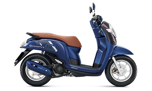 Honda Scoopy-i 2017 bán ra 3 phiên bản, giá từ 1.400 USD.