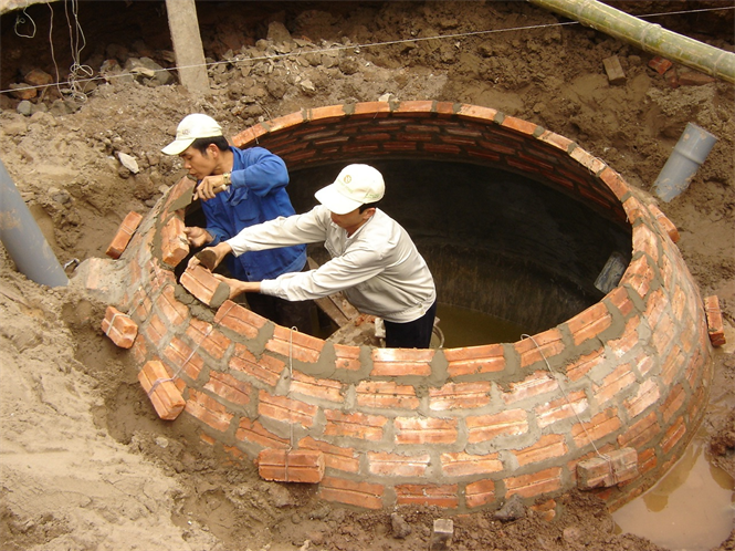 Xử lý chất thải bằng công nghệ biogas.