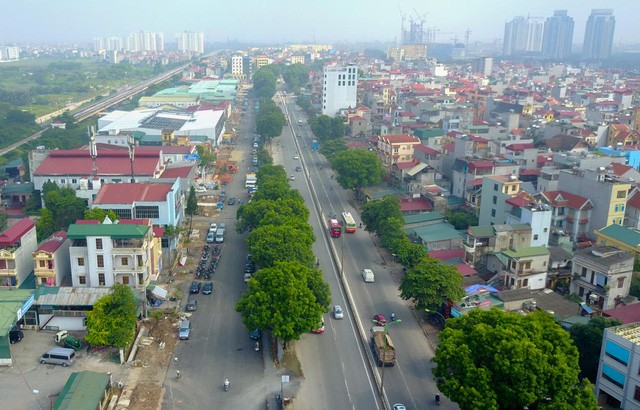 Tuyến đường có điểm đầu giao với đường Phạm Văn Đồng.