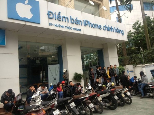 Người Việt vì sao chuộng Iphone?